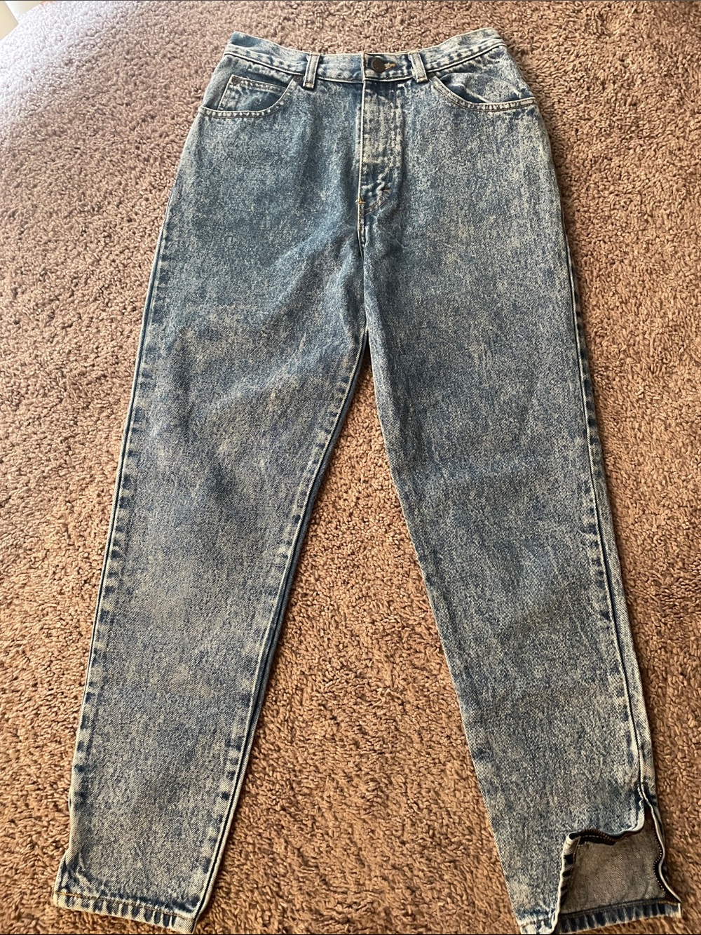 Sasson Jeans Women's Slim Straight Acid Wash Blue Jeans